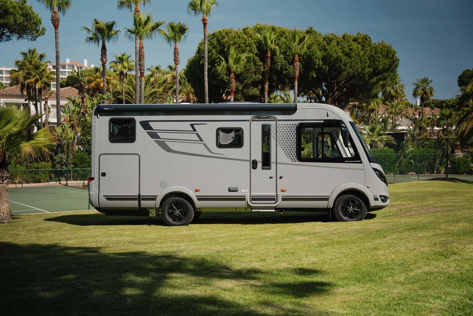 Klare Linien, harmonische Proportionen und ein durchdachtes Exterieurdesign prägen den Charakter des Hymer B‑MC I.